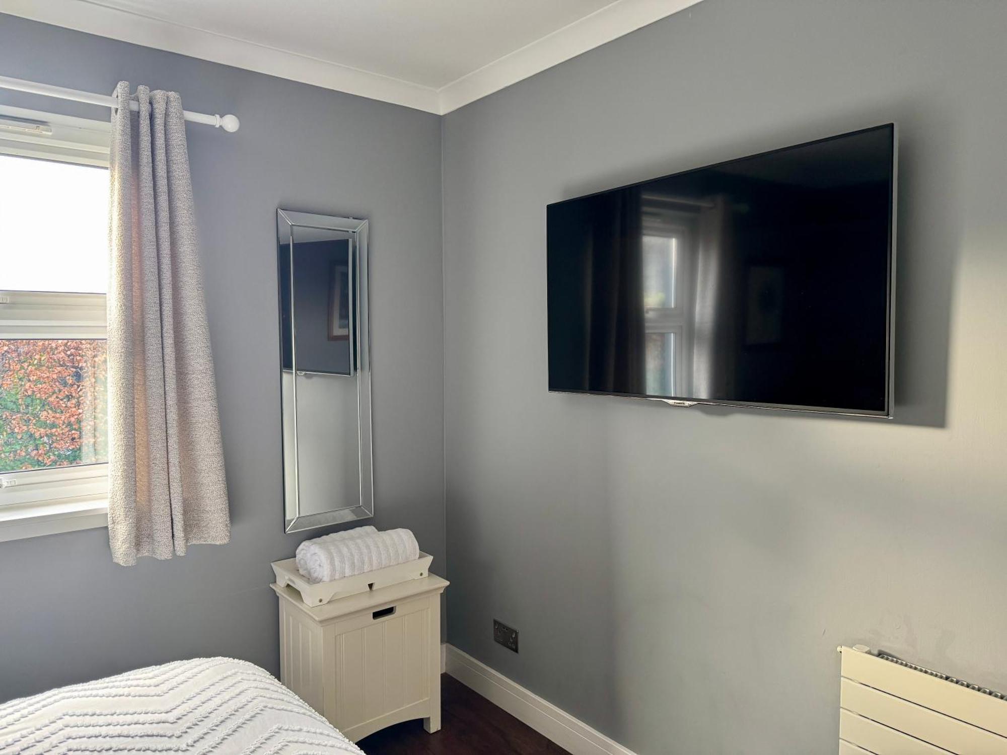 Holly Lodge - 2 X Kingsize Bedrooms With Private Entrance And Free Parking-New Shower Room Oban Esterno foto